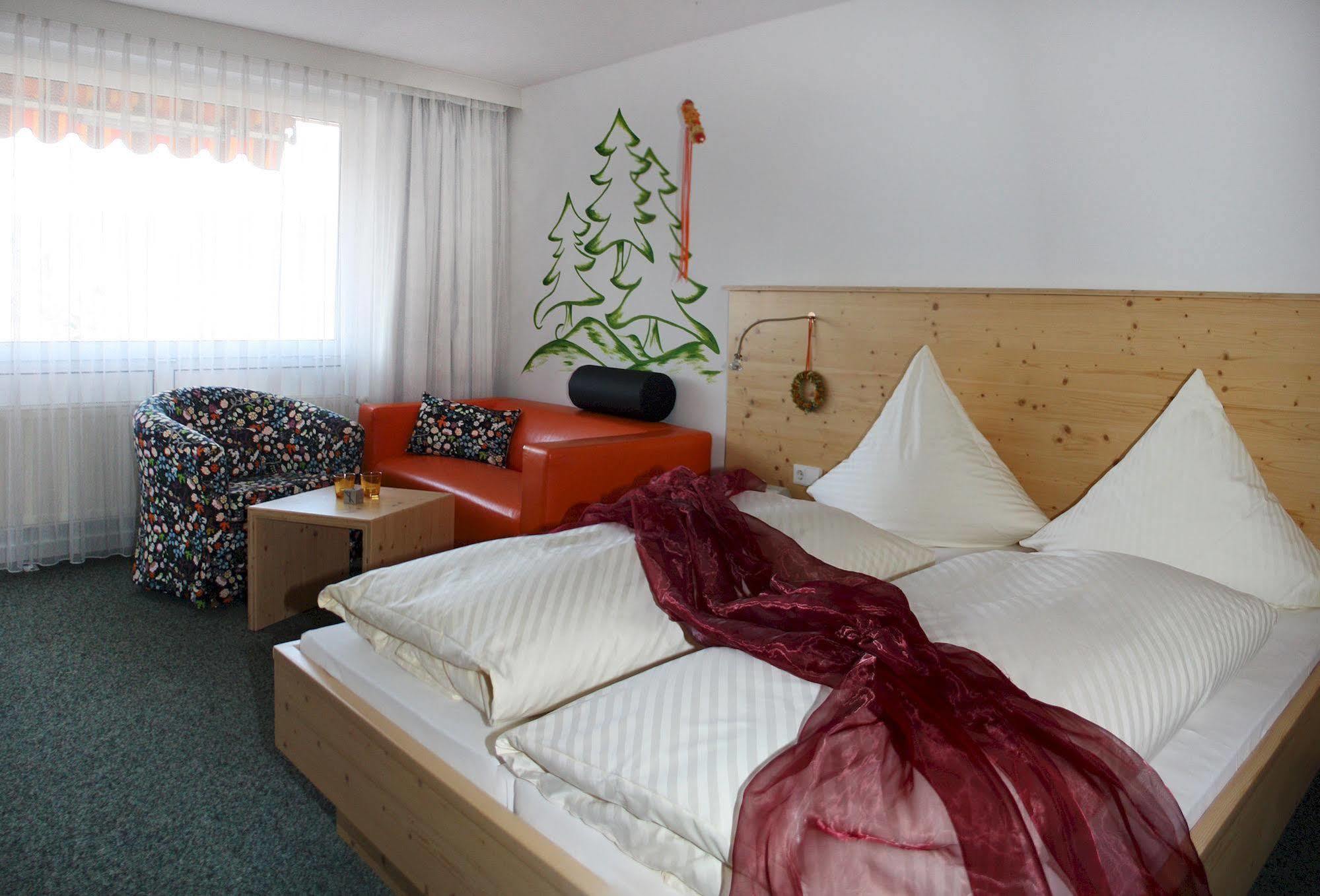 Hotel Hochwald บาด ลีเบินเซลล์ ภายนอก รูปภาพ